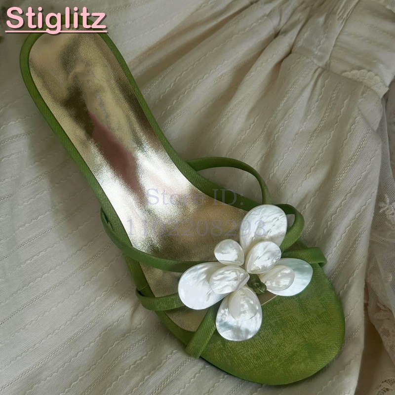 รองเท้าส้นสูงสีขาวประดับดอกไม้ - Slip Dress Satin บทวิจารณ์และราคา