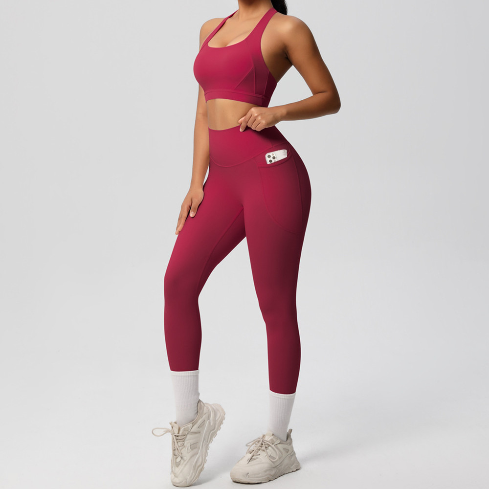 เสื้อชั้นในโยคะแบบมีสายคล้องไห - Sports Bra High Impact บทวิจารณ์และราคา